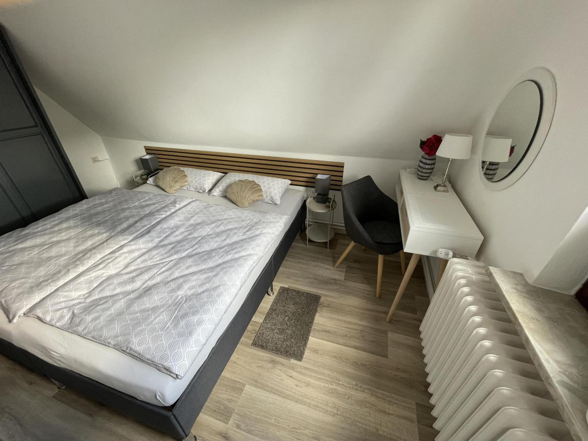 Ferienwohnung Alice Burhave Ngoại thất bức ảnh